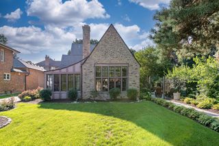6846 3rd AVENUE, Kenosha, WI 53143