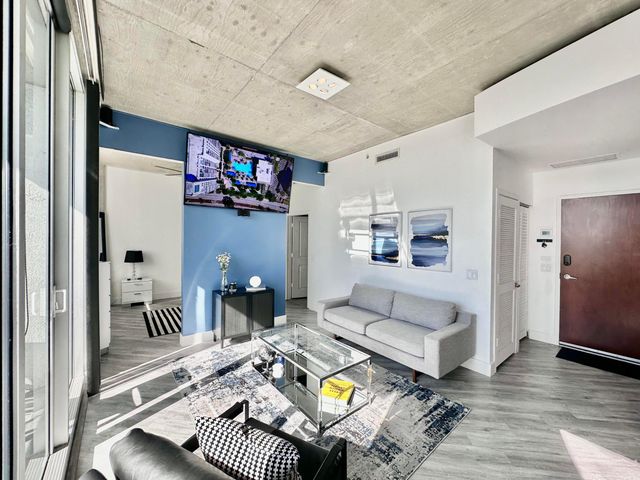 300 S Australian Avenue 322, West Palm Beach, FL 33401