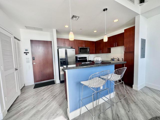 300 S Australian Avenue 322, West Palm Beach, FL 33401