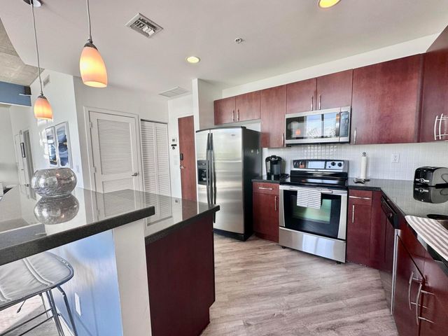 300 S Australian Avenue 322, West Palm Beach, FL 33401