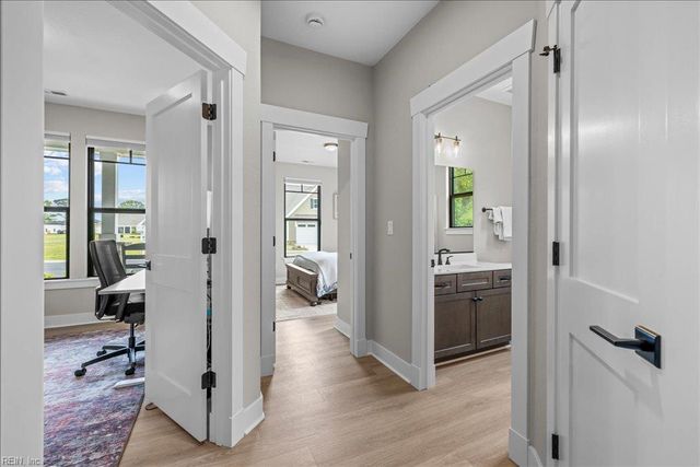 27 Serenity LN, Suffolk, VA 23433
