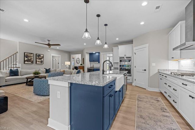 27 Serenity LN, Suffolk, VA 23433