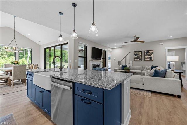 27 Serenity LN, Suffolk, VA 23433