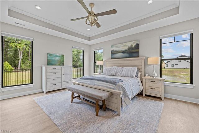 27 Serenity LN, Suffolk, VA 23433