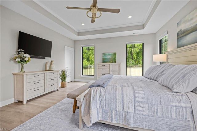 27 Serenity LN, Suffolk, VA 23433