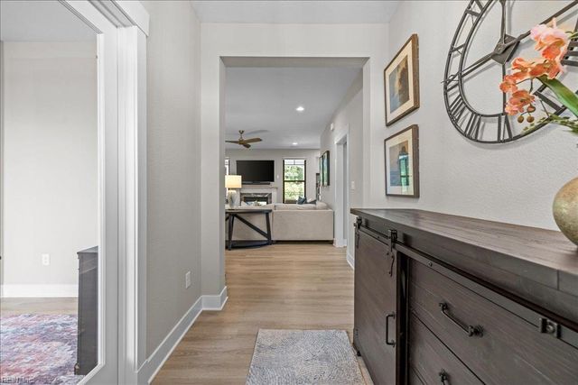 27 Serenity LN, Suffolk, VA 23433