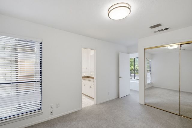 6128 Plum Valley Place, Fort Worth, TX 76116
