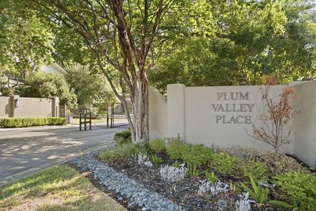6128 Plum Valley Place, Fort Worth, TX 76116