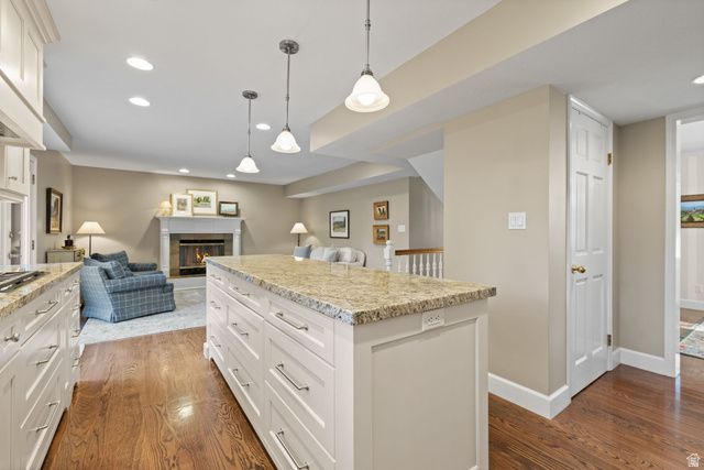 3226 E HAMPTON CT, Holladay, UT 84124