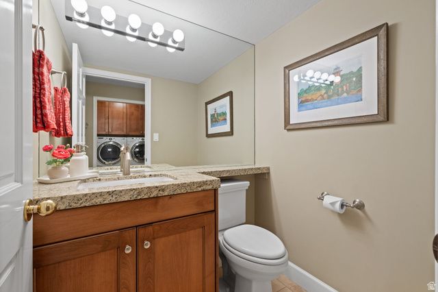 3226 E HAMPTON CT, Holladay, UT 84124