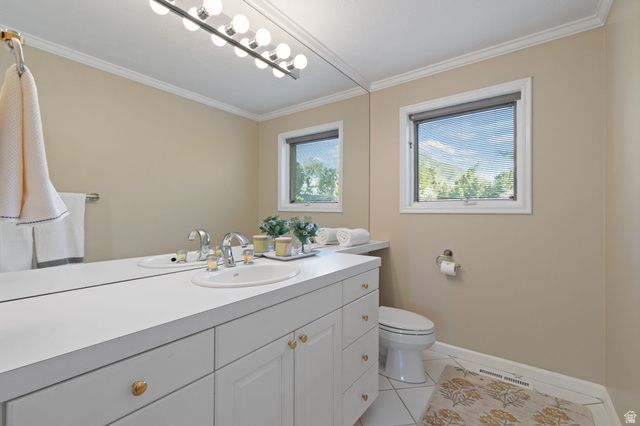 3226 E HAMPTON CT, Holladay, UT 84124