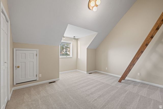 3226 E HAMPTON CT, Holladay, UT 84124
