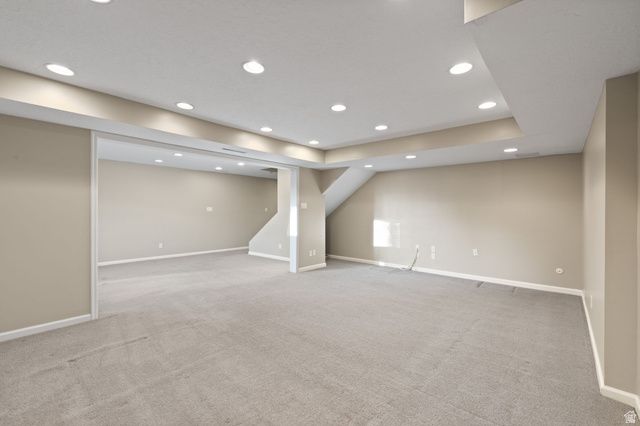 3226 E HAMPTON CT, Holladay, UT 84124