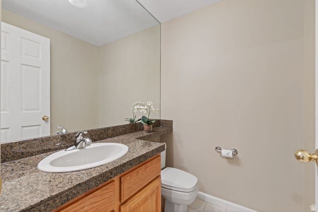3226 E HAMPTON CT, Holladay, UT 84124
