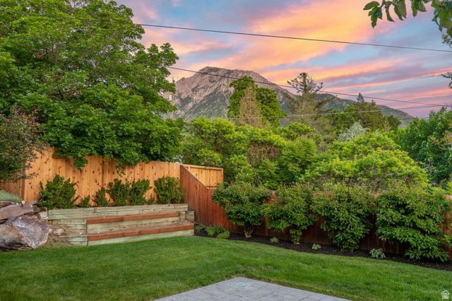 3226 E HAMPTON CT, Holladay, UT 84124