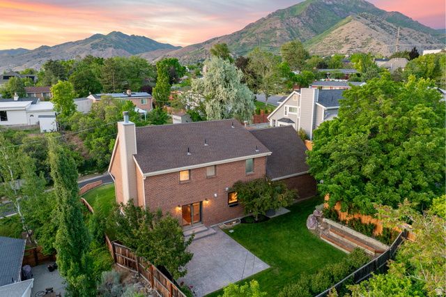 3226 E HAMPTON CT, Holladay, UT 84124