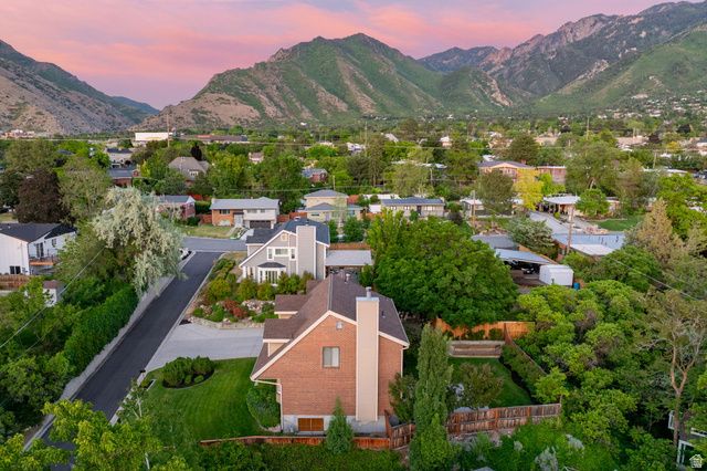 3226 E HAMPTON CT, Holladay, UT 84124