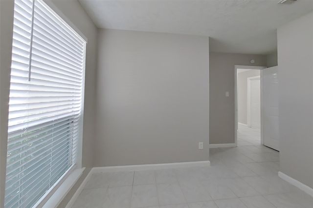 3446 Edgecreek Drive, Houston, TX 77066