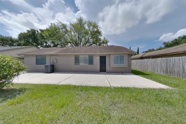 3446 Edgecreek Drive, Houston, TX 77066