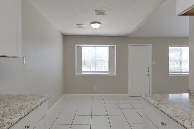 3446 Edgecreek Drive, Houston, TX 77066