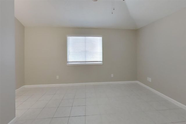 3446 Edgecreek Drive, Houston, TX 77066