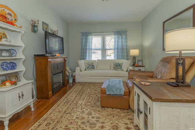 105 S Fairlawn Avenue, Evansville, IN 47714