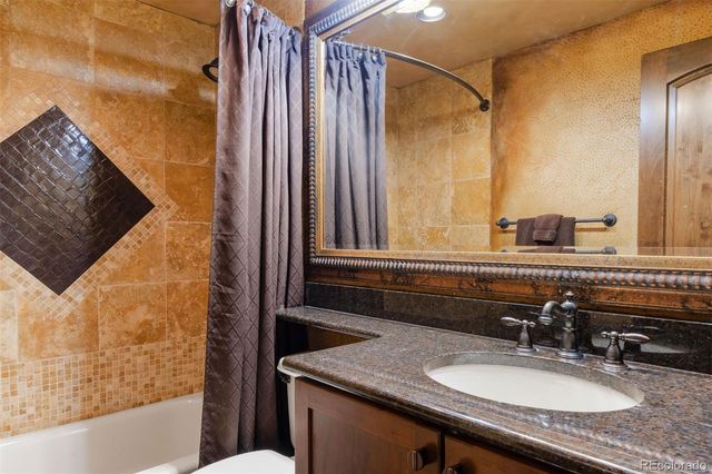 5088 Hidden Pond Place, Castle Rock, CO 80108