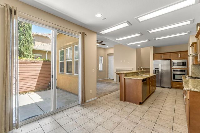 3855 Harlan Ranch Boulevard, Clovis, CA 93619