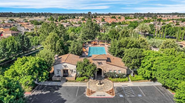 3855 Harlan Ranch Boulevard, Clovis, CA 93619