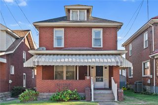 422 N 3rd St, Clairton, PA 15025