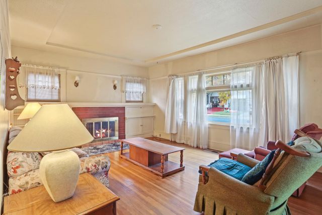 1428 W Harding Way, Stockton, CA 95203