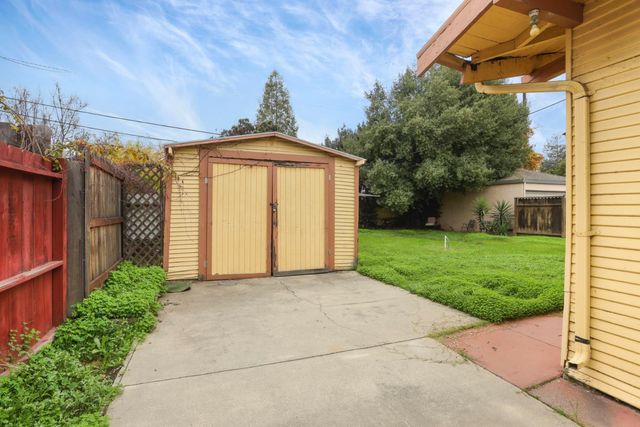 1428 W Harding Way, Stockton, CA 95203