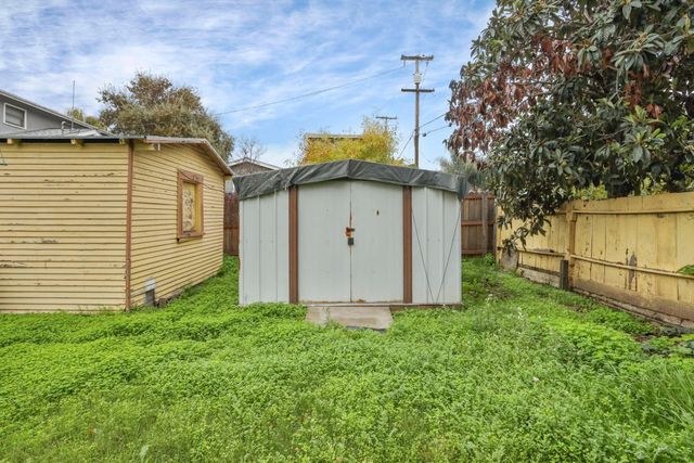 1428 W Harding Way, Stockton, CA 95203