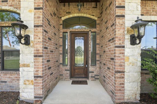 18840 Serene Water Drive, Montgomery, TX 77356