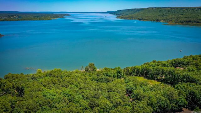 389 Tortoise Bay Rd., Higden, AR 72067