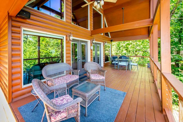 389 Tortoise Bay Rd., Higden, AR 72067