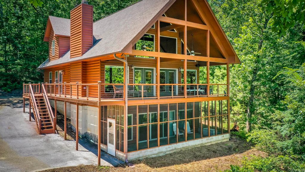 389 Tortoise Bay Rd., Higden, AR 72067