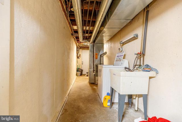 457 WESTMONT DR, Collingdale, PA 19023