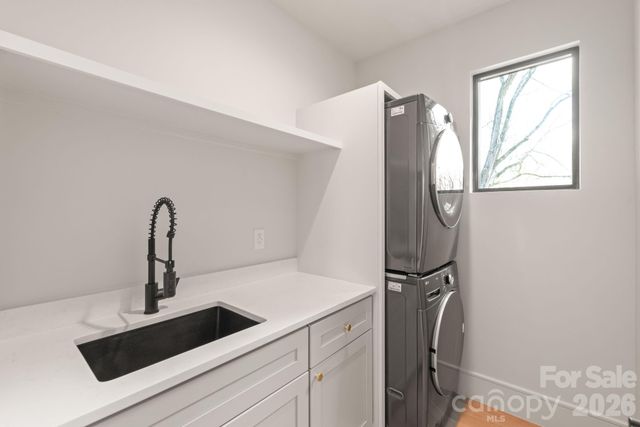 1814 Logie Avenue, Charlotte, NC 28205