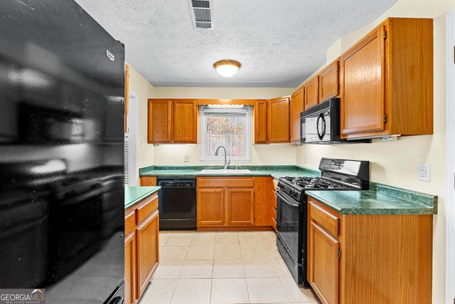 18 Eastwood Drive, Newnan, GA 30265