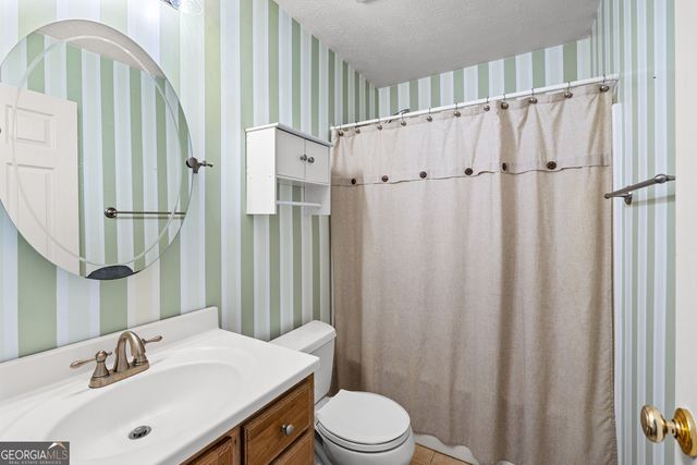 18 Eastwood Drive, Newnan, GA 30265