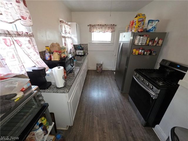 3270 Berkshire Road, Cleveland Heights, OH 44118