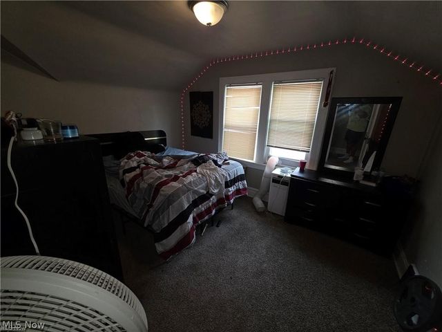 3270 Berkshire Road, Cleveland Heights, OH 44118