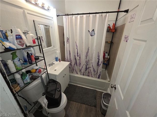 3270 Berkshire Road, Cleveland Heights, OH 44118