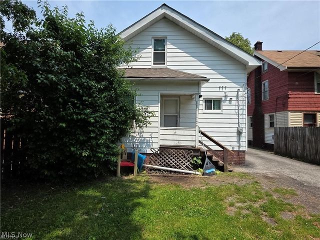 3270 Berkshire Road, Cleveland Heights, OH 44118