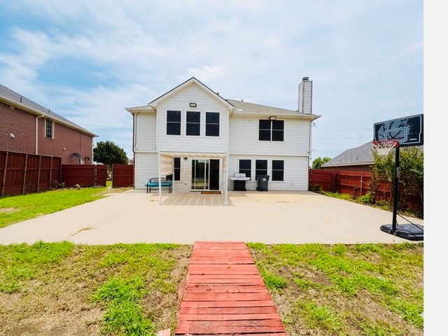 7405 Lake Whitney Drive, Arlington, TX 76002