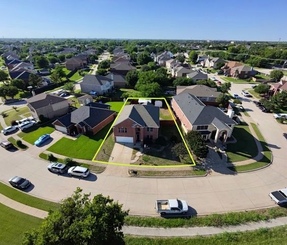 7405 Lake Whitney Drive, Arlington, TX 76002