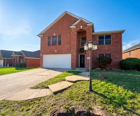 7405 Lake Whitney Drive, Arlington, TX 76002
