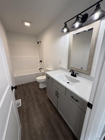 1004 Brianna Court, Jerseyville, IL 62052