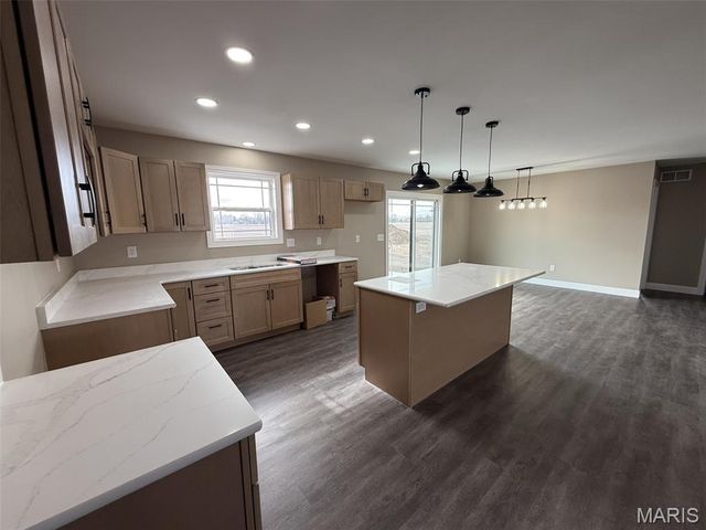 1004 Brianna Court, Jerseyville, IL 62052